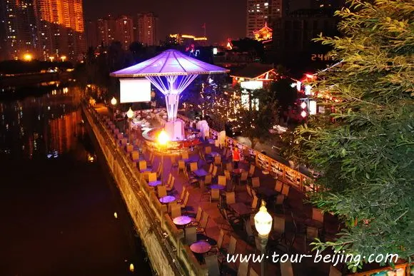 Jiuyanqiao Bar Street in Chengdu (Tips, Photos & Map)
