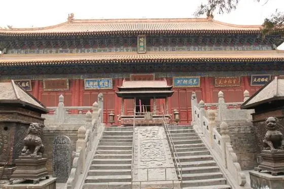 Junji Palace is similar to the Super-Harmony Hall of Forbidden City in Beijing