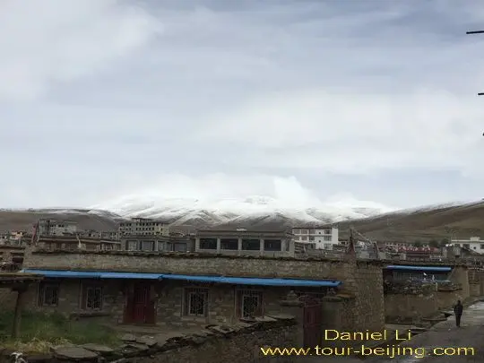 Lunch at Litang Town