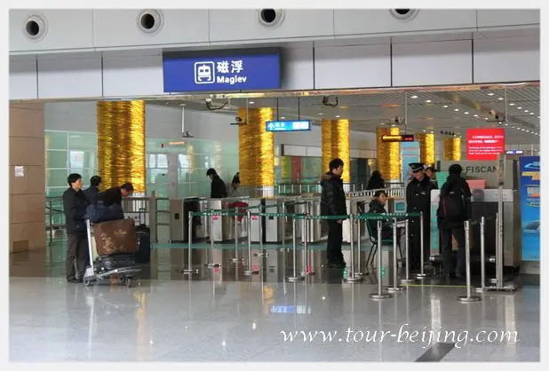 Public Transportation at Shanghai Pudong International Airport (Tips, Photos & Map)
