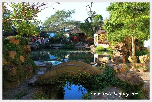 How to Visit Master of the Nets Garden (Tips, Photos & Map)
