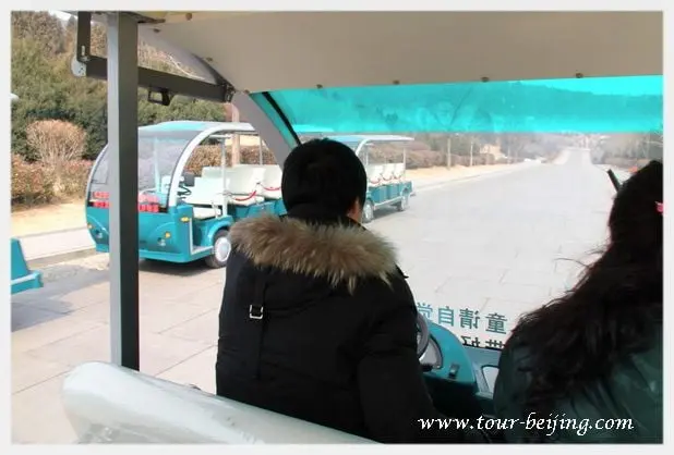 How to Visit Huangdi Mausoleum (Tips, Photos & Map)