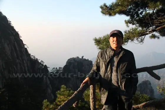 My First Day on Mount Huangshan (2)