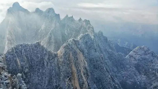 Mount Huashan in White Snow (10)
