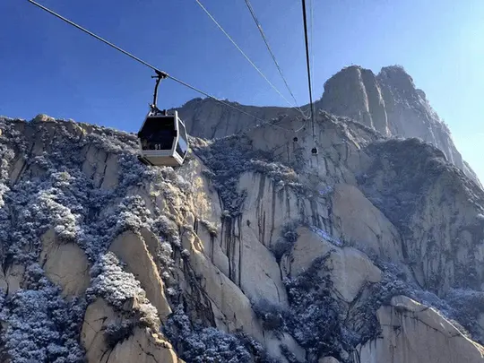 Mount Huashan in White Snow (9)