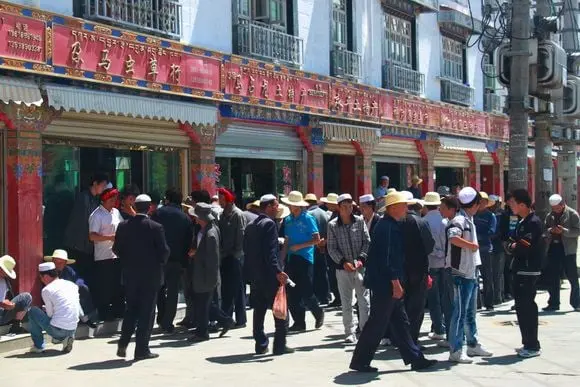 Lhasa Great Mosque & the Mosques in Lhasa (Tips, Photos & Map)