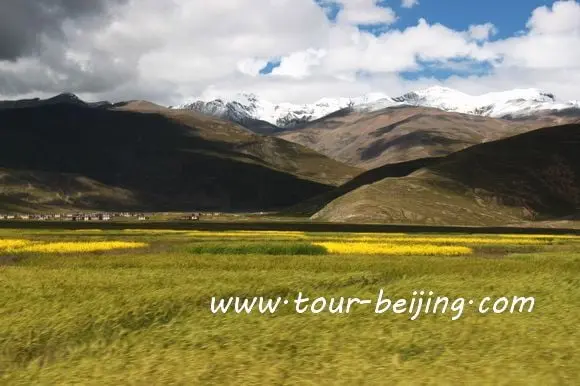 Nagarzê County and Scenic Road Trip to Gyantse