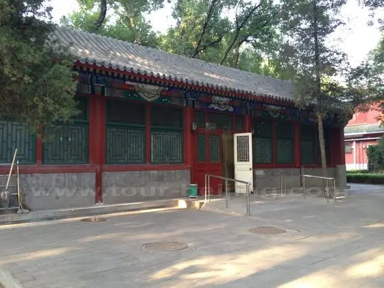 North of the Divine Warehouse and Divine Kitchen is a decent and clean toilet in the traditional style.