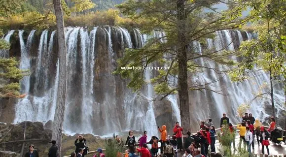 Best time to visit Jiuzhaigou (Tips, Photos & Map)
