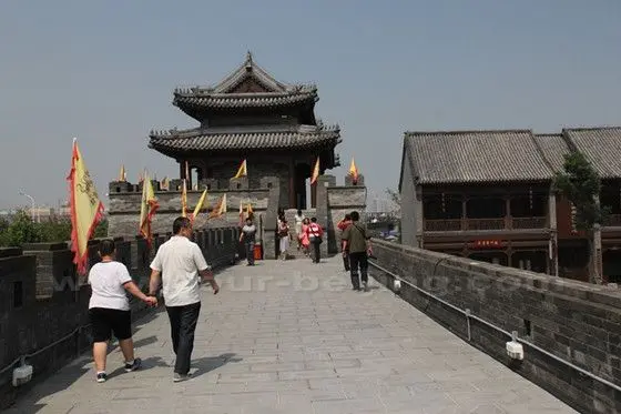 Walking on the city wall of Beitang Ancient Town