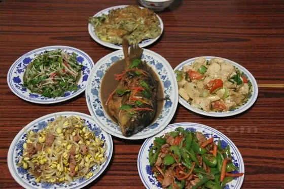 Our village dinner prepared by the host - Aunty Wang.