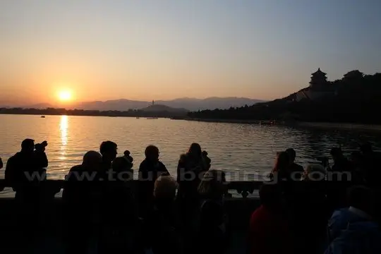 Sunset over Summer Palace (Tips & Photos)