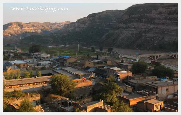 How to Visit Qikou Ancient Town (Tips, Photos & Map)