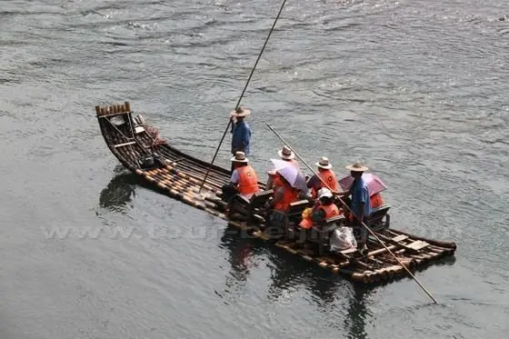 Rafting on Chongyang Stream