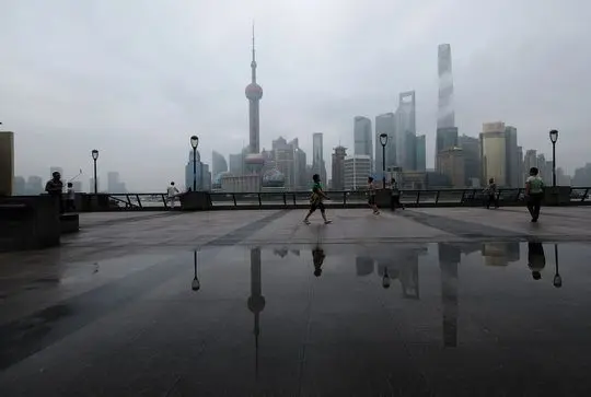 Rainwater reflections of Pudong Skyline on the Bund (4)