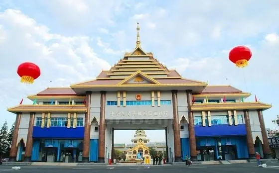 Ruili, a border city in Dehong Prefecture, is a gateway to the Myanmar