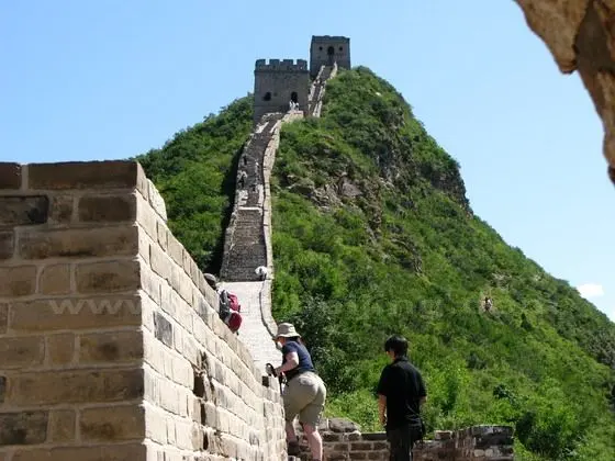 Scramble up Simatai Great Wall