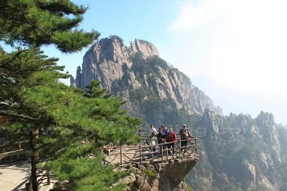 On the way to the Stalagmite Peak (2)