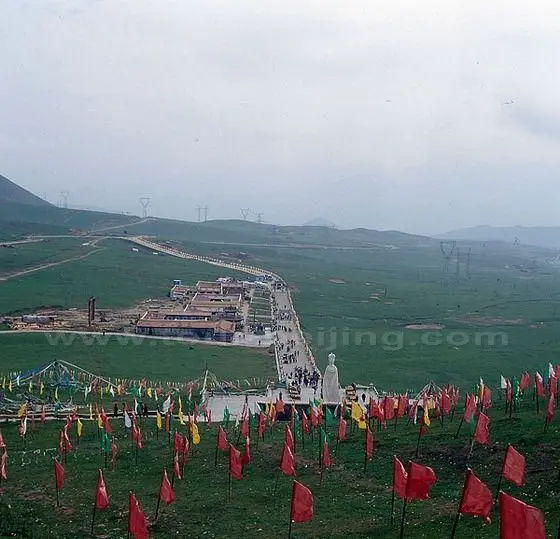 Sun and Moon Mountain & Daotang River