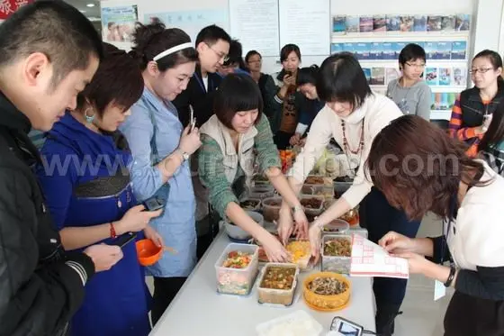 Each dish will be tagged with the name of the menu and its cooker