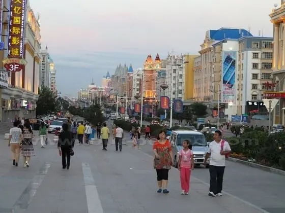 The No.5 Street (East – West) 1