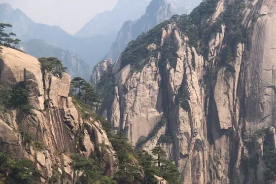My Second Day on Mount Huangshan (1)