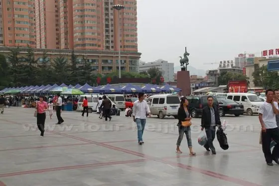 The Square for vehicle parking and leisure place