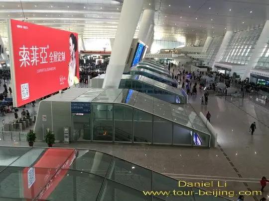The Waiting Hall seen from the retail third floor
