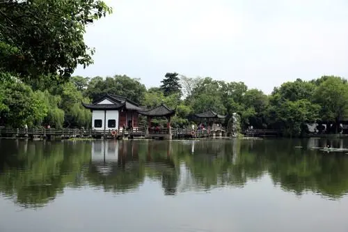 The charming reflections on the water