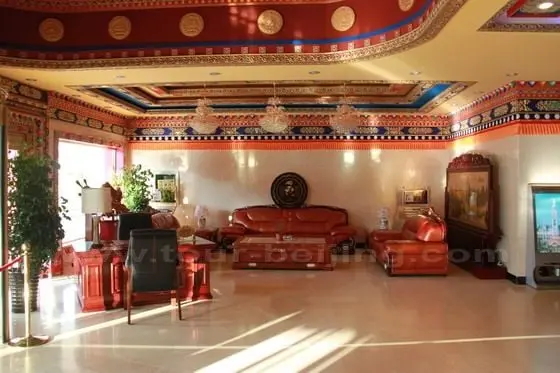 The leisure area in the lobby of Labuleng Civil Aviation Hotel