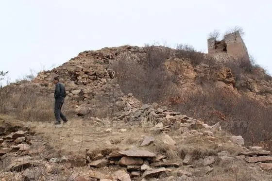 The major part of Zhuzishan Great Wall was built of rocks from local mountains.