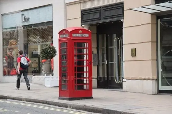 The red telephone kiosk