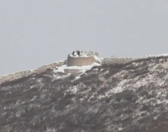 The second tower is round, which is one of the five round watch towers in Beijing.