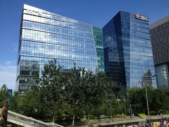 The two buildingds fort Zhonghui Plaza and Minementals