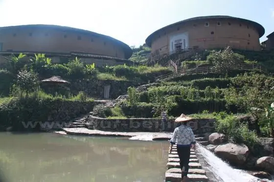 The village guide takes us to visit Jiqinglou, one of the Hakka Tulou buildings in Chuxi Tulou Cluster