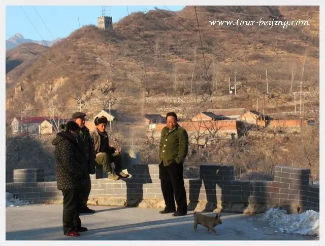 The villagers and the dog