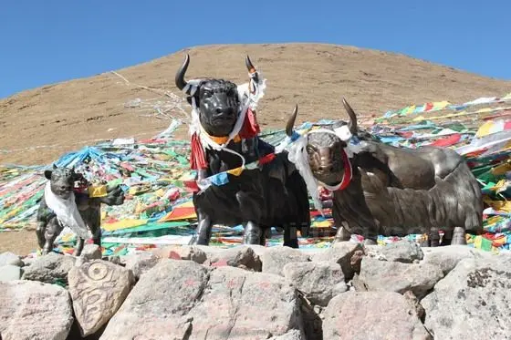 4-Wheel Drive Trip from Lhasa to Rakwa Tso (Tips, Photos & Map)