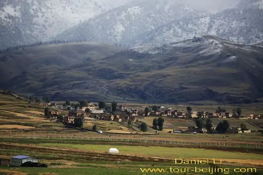 Tibetan houses