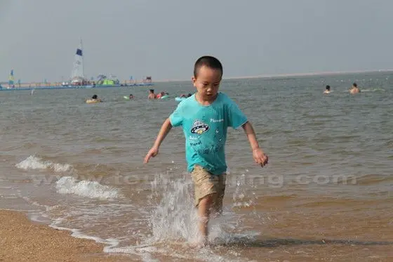 Totally immersed in running on the beach