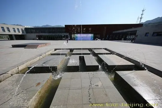 Mutianyu Tourist Service Building