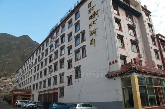 Wangfu Hotel, another 3 star Tibetan style hotel in Xiahe.