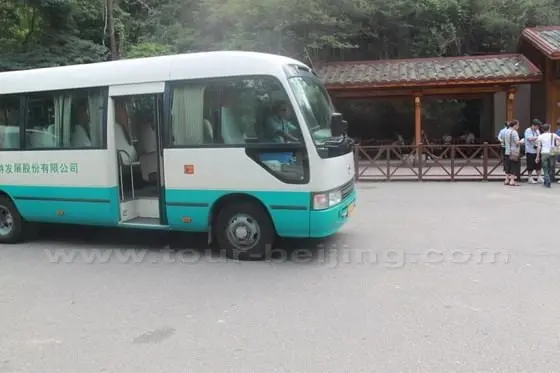 We took the shuttle bus at the bus terminal at Wuyi Palace for Roaring Tiger Rock