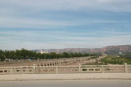 We were leaving from Linxia and saw goodbye to the Daxia River.