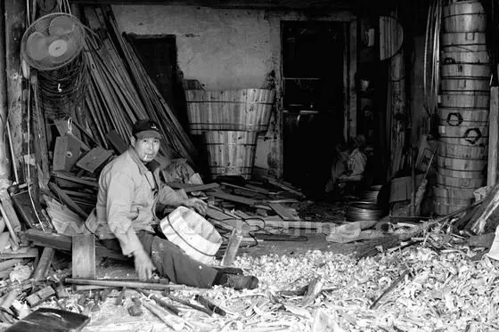 Wooden Buckets Making