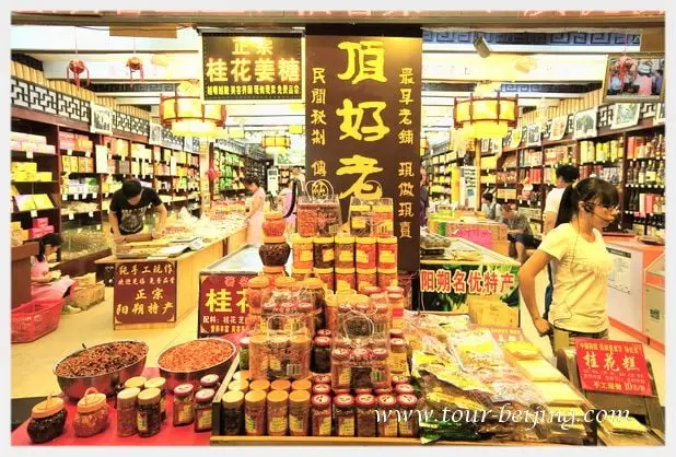 Yangshuo West Street (Tips, Photos & Map)