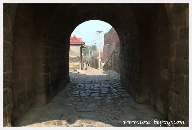 How to Visit Zhangbi Ancient Castle (Tips, Photos & Map)