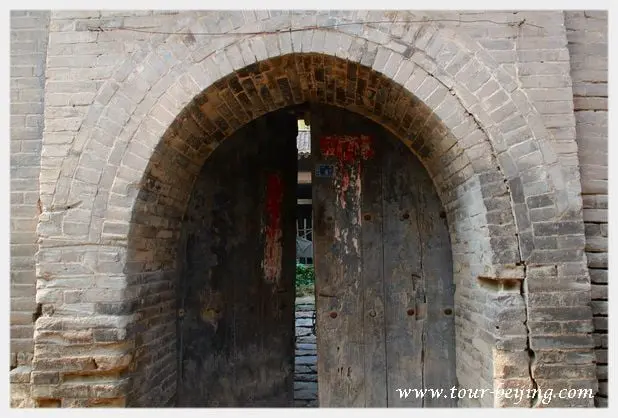 How to Visit Zhangbi Ancient Castle (Tips, Photos & Map)