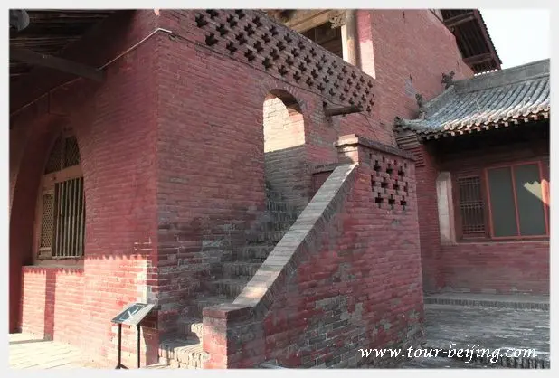 How to Visit Zhenguo Temple in Pingyao (Tips, Photos & Map)