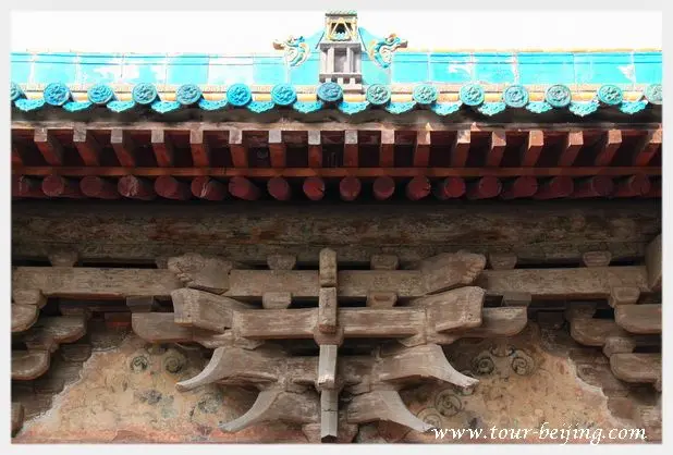 How to Visit Zhenguo Temple in Pingyao (Tips, Photos & Map)