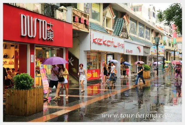 Stroll around Shanhu Lake and Ronghu Lake in Guilin (Tips, Photos & Map)